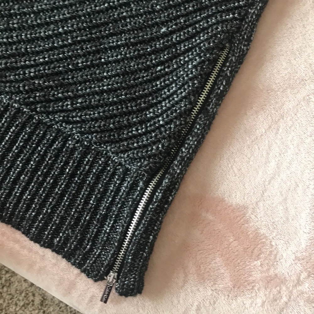 Calvin klein black and silver sweater - Picture 3 of 8